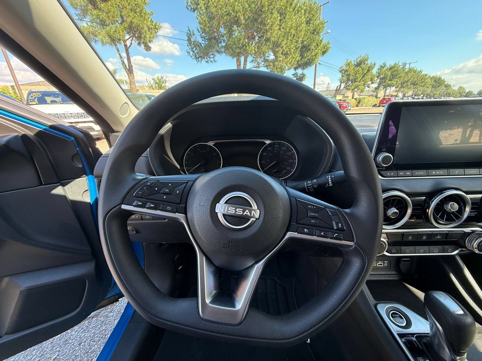 Used 2025 Nissan Sentra SV FWD image 24