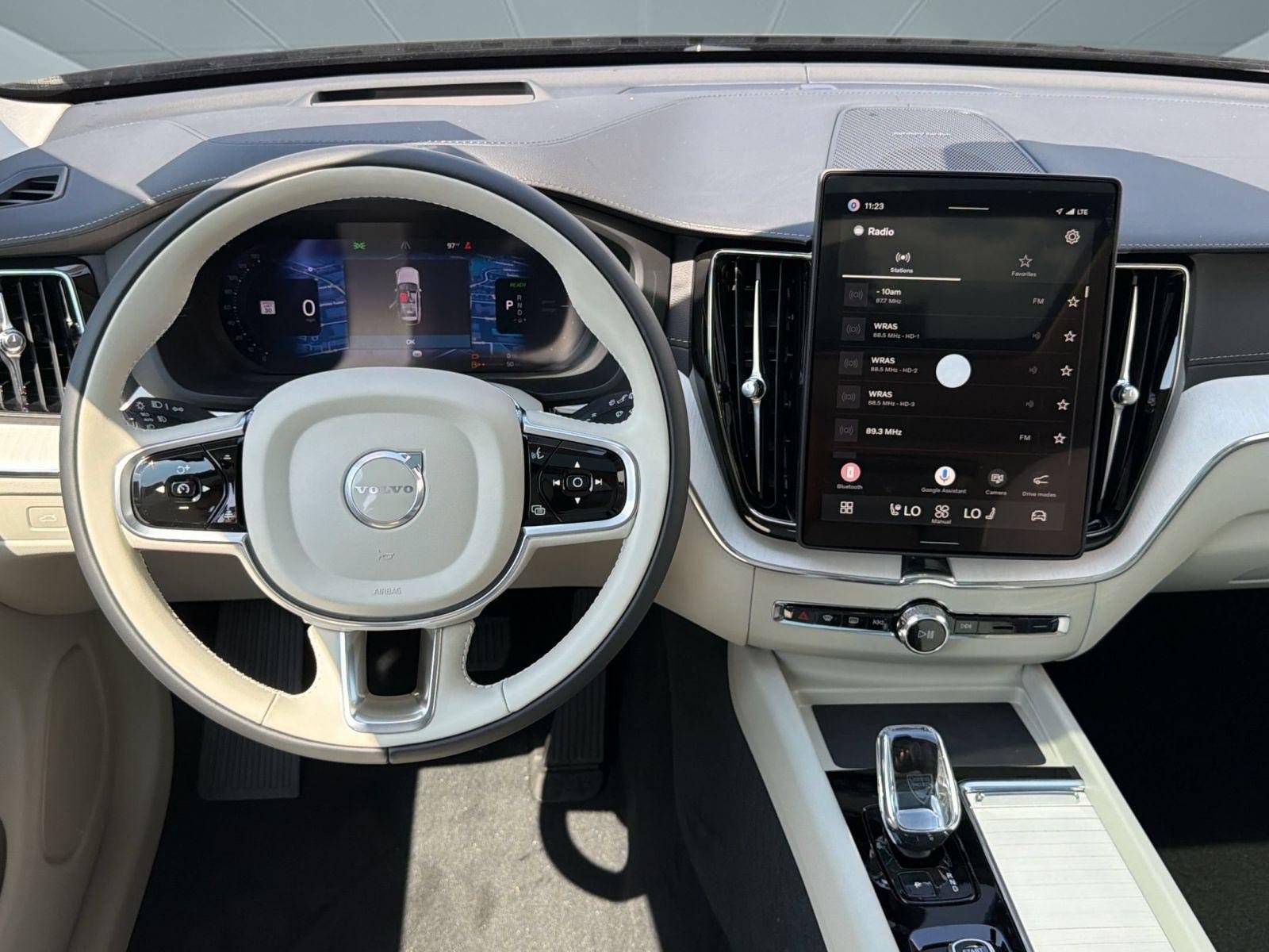 New 2026 Volvo XC60 T8 Ultra w/ Protection Package Premier AWD/4WD image 27