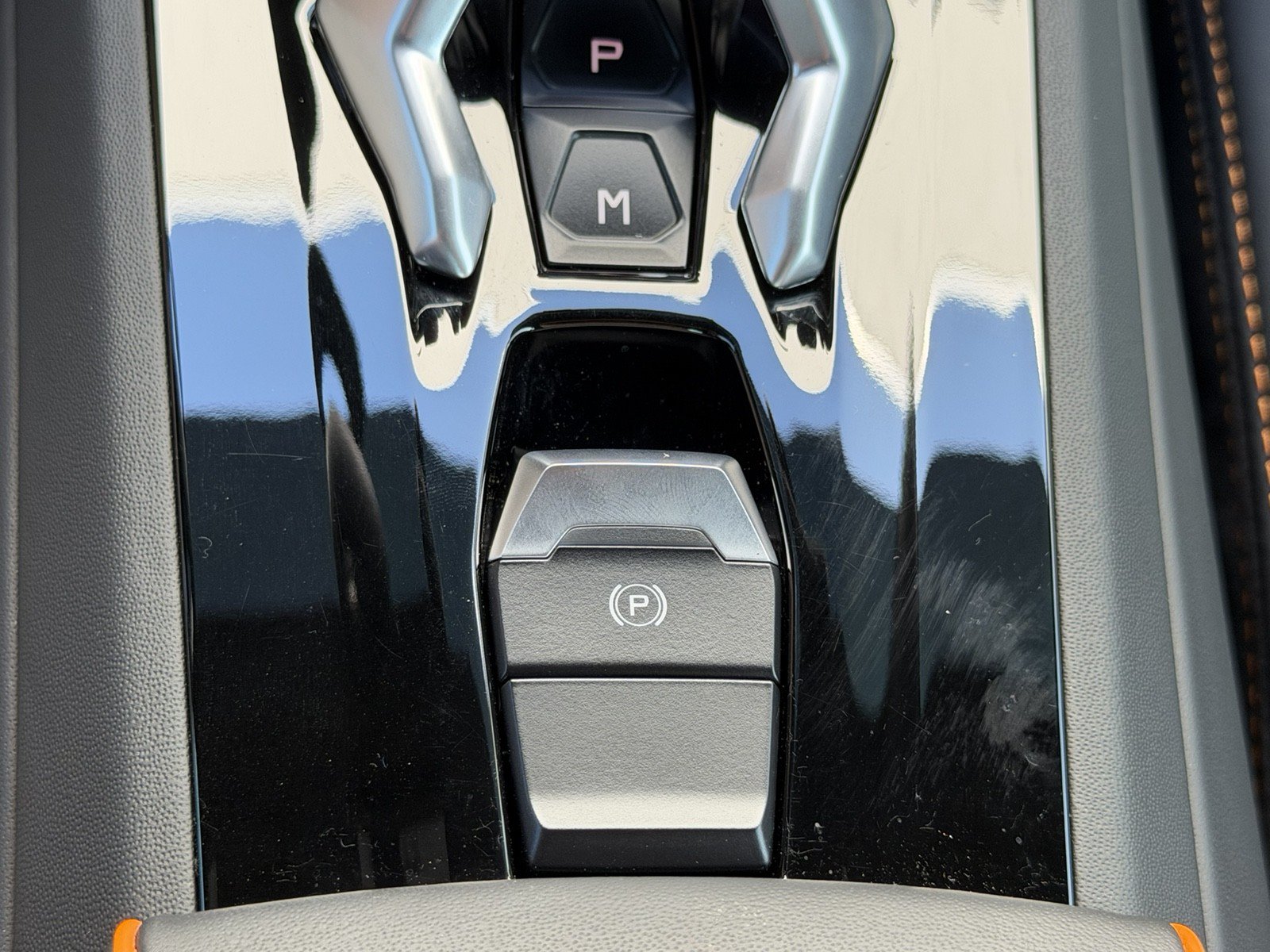 Used 2022 Lamborghini Huracan EVO RWD image 19