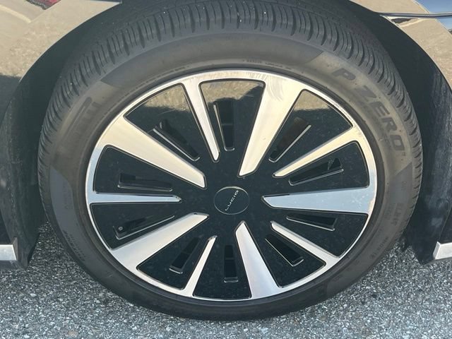 Used 2025 Lucid Air Touring AWD/4WD image 24