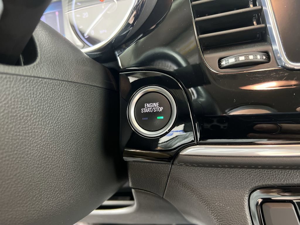 Certified 2019 Buick Encore Sport Touring AWD/4WD image 18