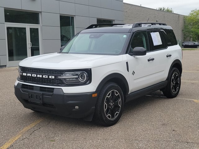 Used 2026 Ford Bronco Sport Outer Banks AWD/4WD image 2