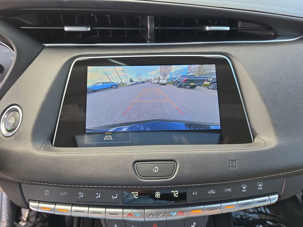 Certified 2021 Cadillac XT4 Luxury w/ Cold Weather Package image 15