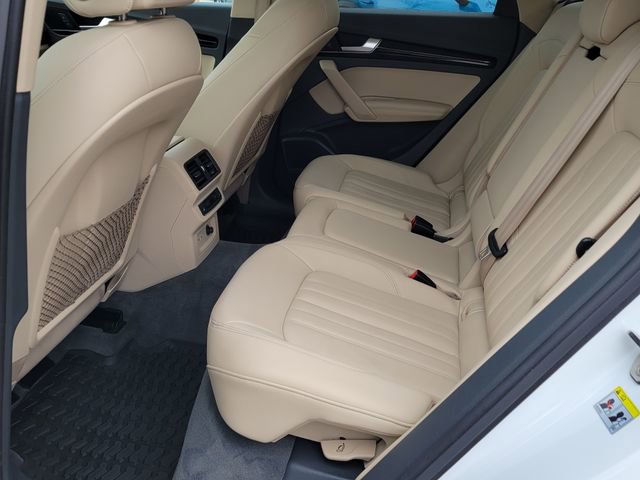 Used 2020 Audi Q5 e Premium Plus image 11
