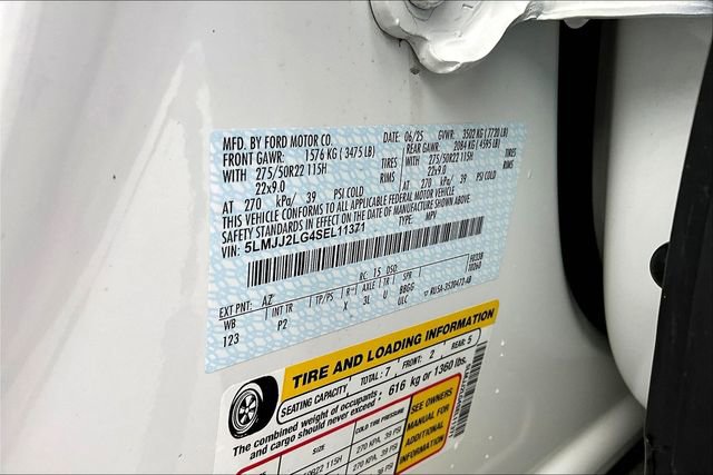 Used 2025 Lincoln Navigator Reserve w/ Jet Appearance Package image 16