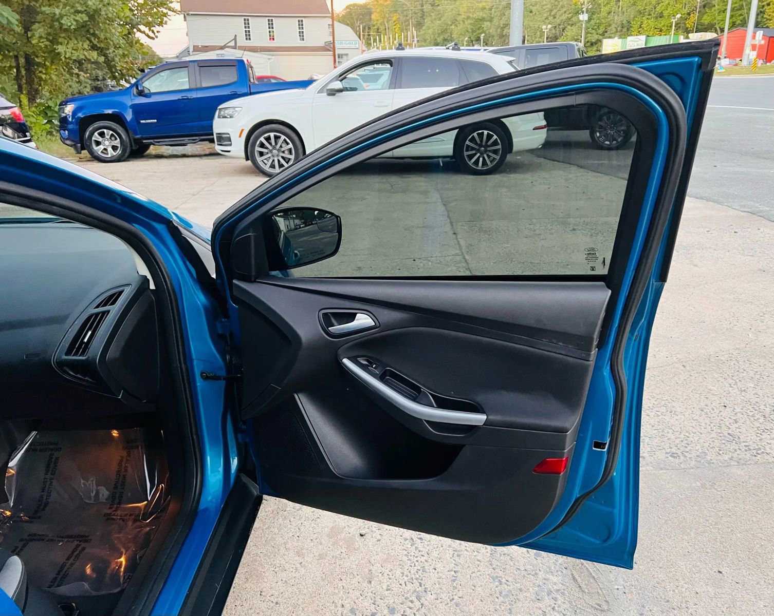 Used 2012 Ford Focus SE image 14