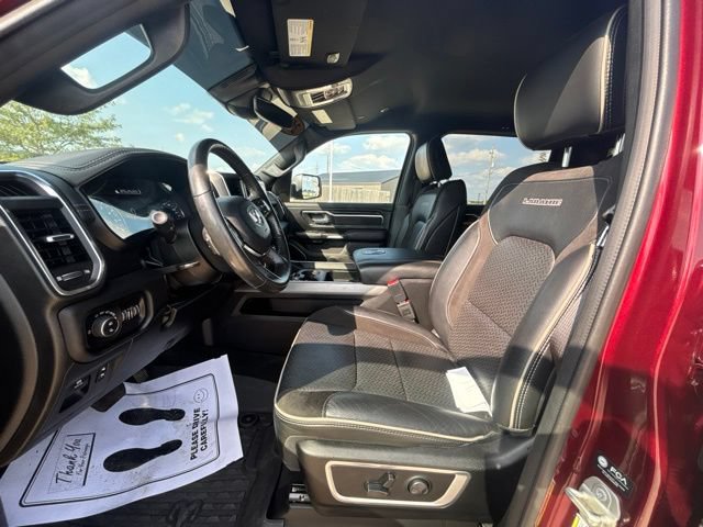 Used 2024 RAM 1500 Laramie AWD/4WD image 2