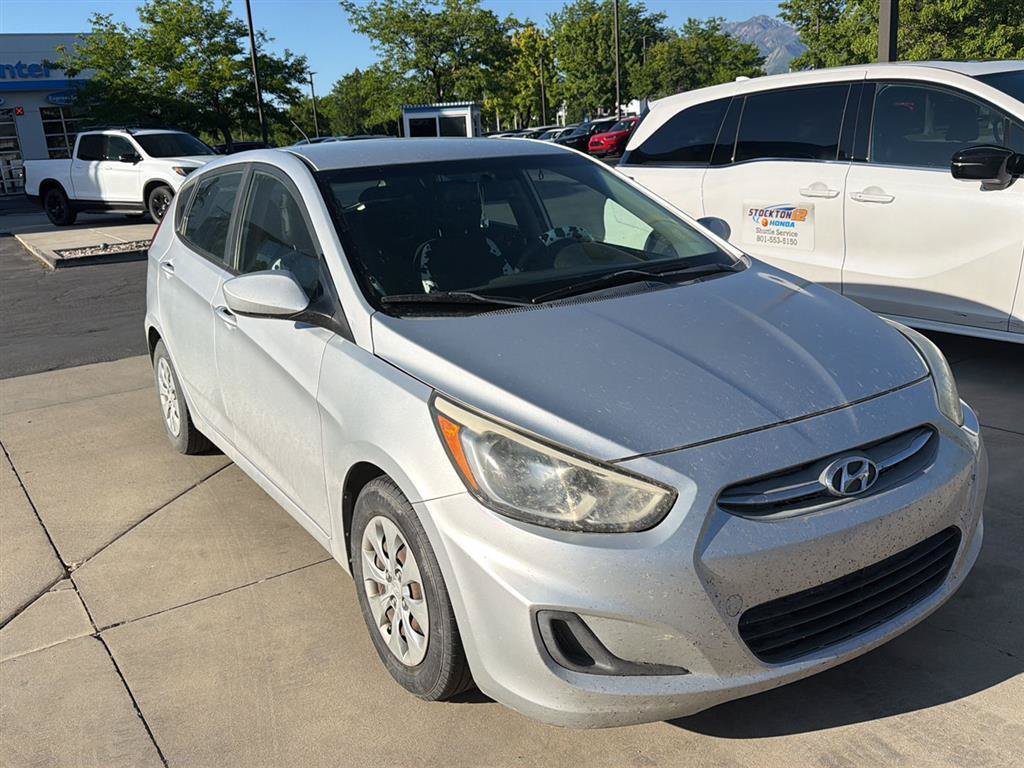 Used 2017 Hyundai Accent SE FWD image 3