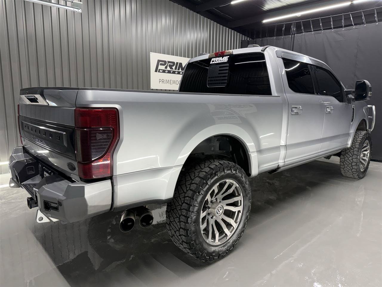 Used 2022 Ford F250 Platinum w/ FX4 Off-Road Package AWD/4WD image 3