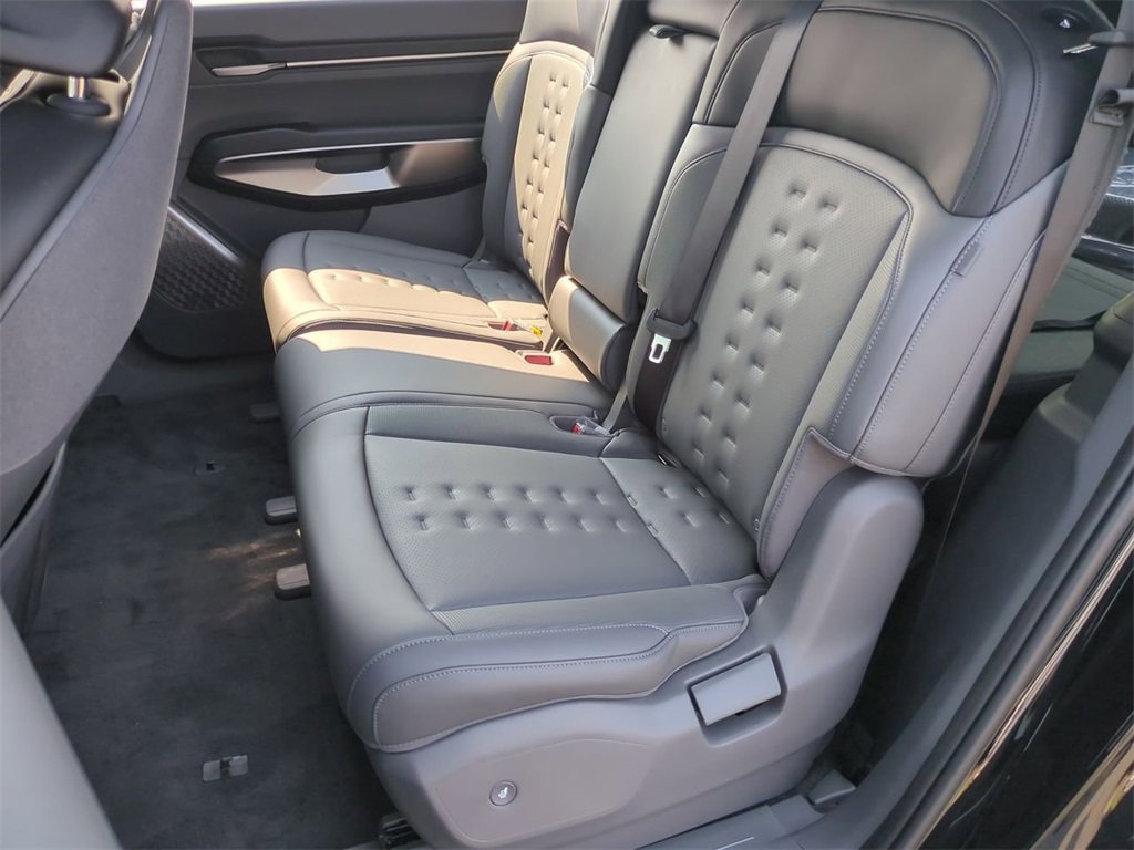 New 2026 Kia EV9 Wind image 35