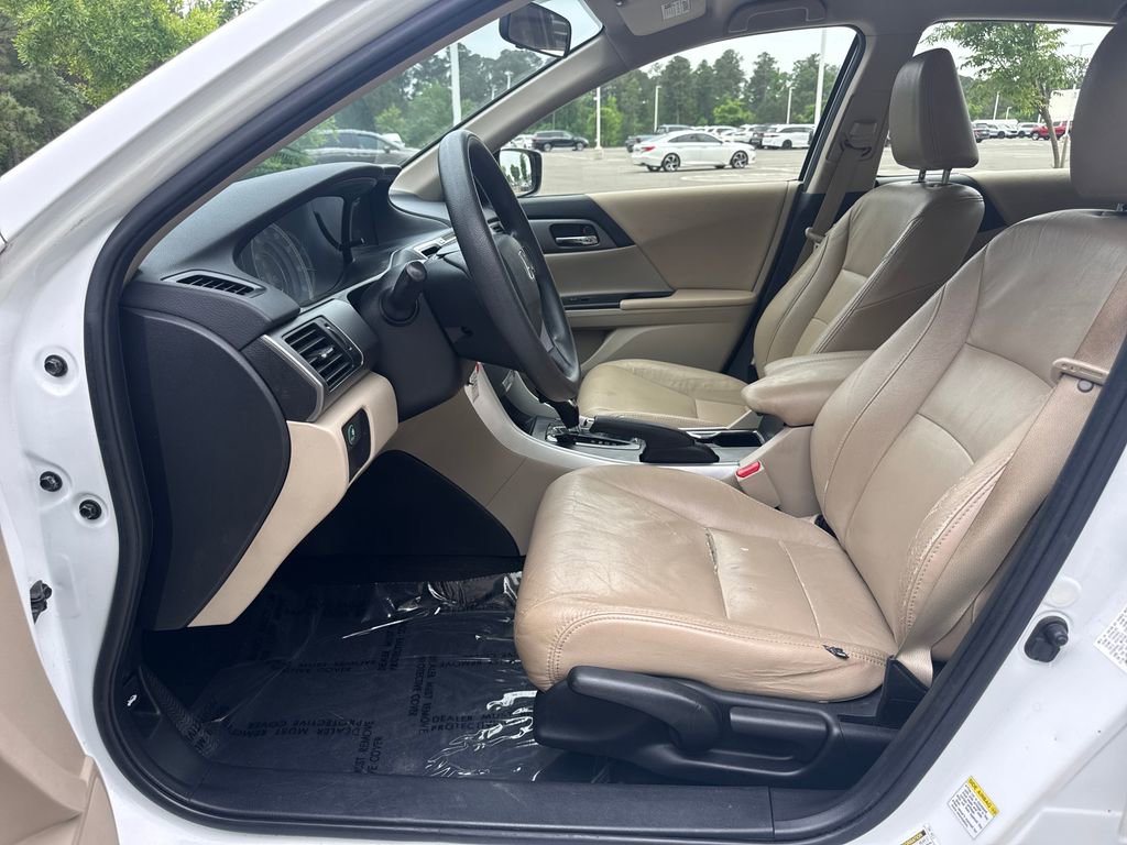Used 2013 Honda Accord LX image 12