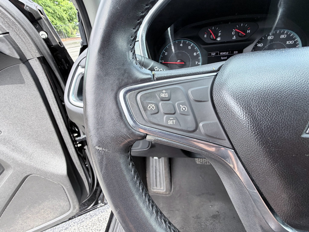 Used 2018 Chevrolet Equinox LT FWD image 14