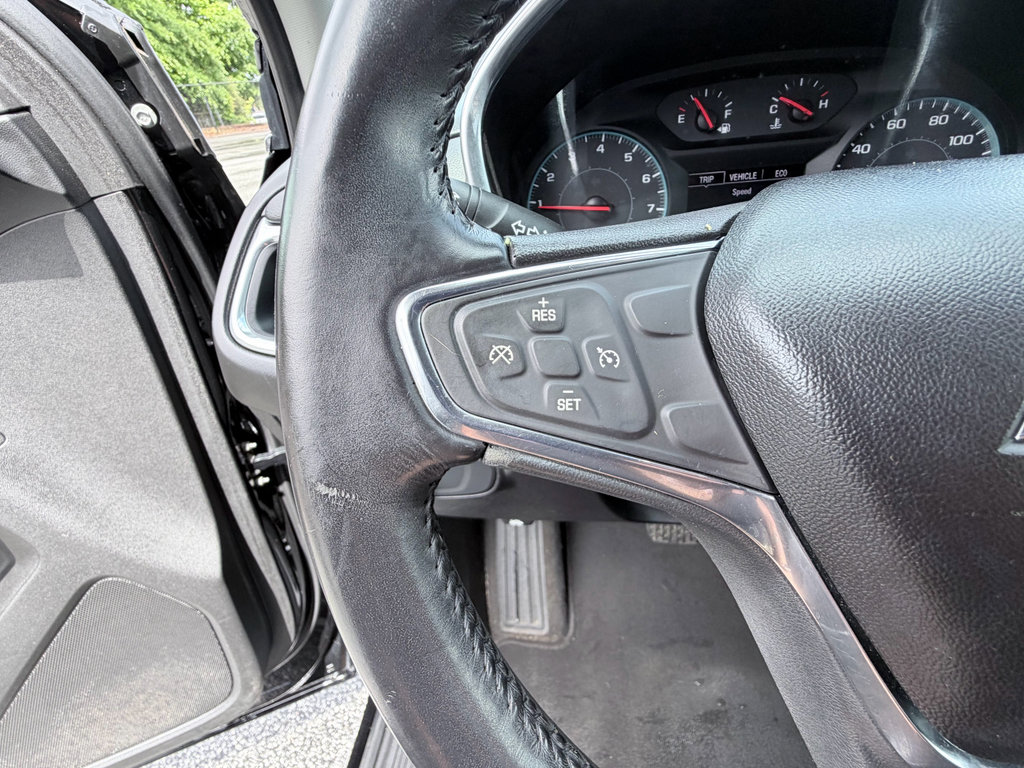 Used 2018 Chevrolet Equinox LT FWD image 14