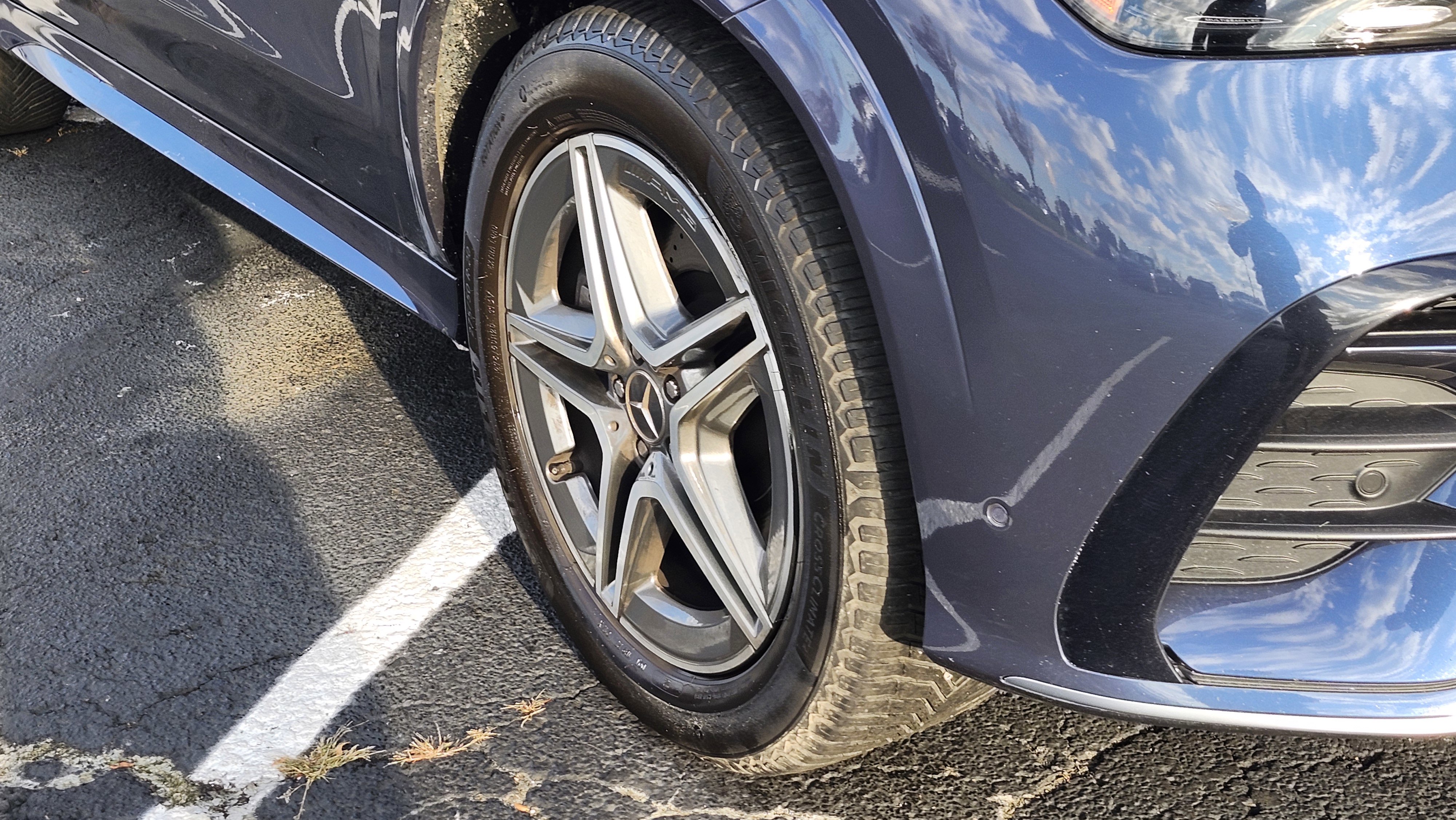 Used 2024 Mercedes-Benz GLE 53 AMG 4MATIC w/ Winter Package image 38