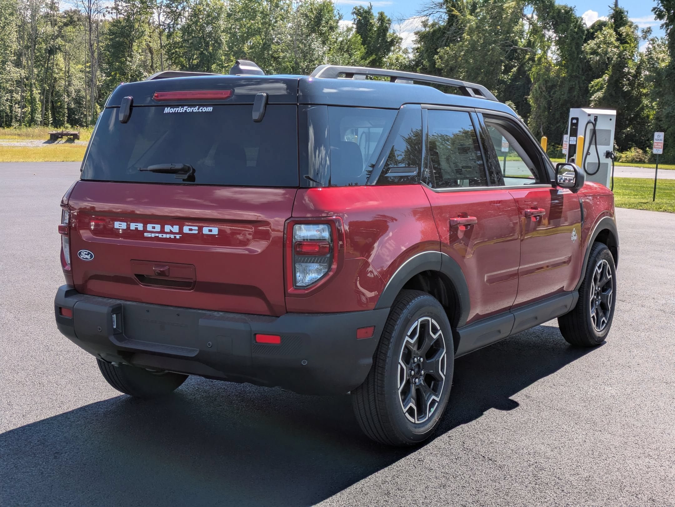 New 2026 Ford Bronco Sport Outer Banks w/ Outer Banks Tech Package+ AWD/4WD image 3