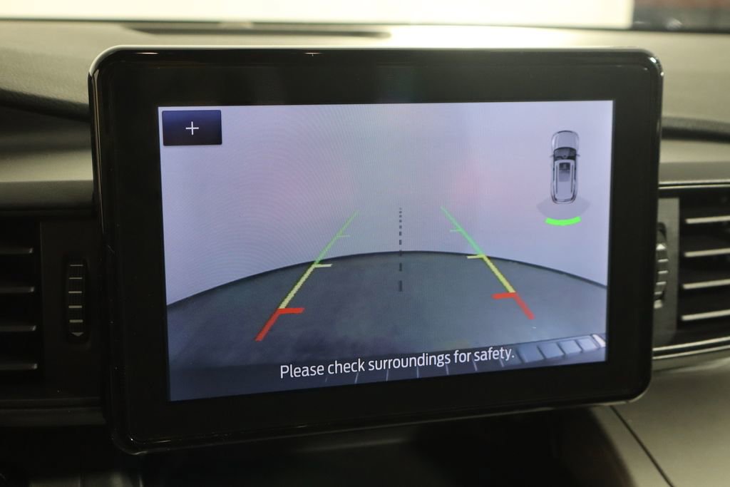 Used 2021 Ford Explorer XLT image 36