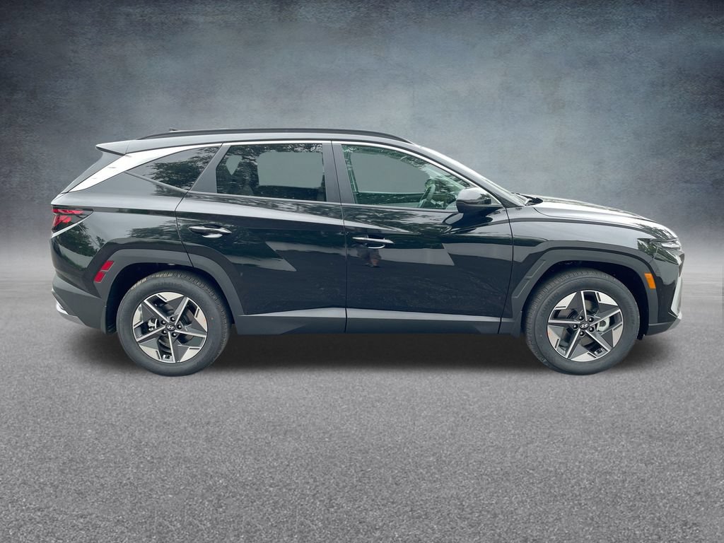 Used 2025 Hyundai Tucson SEL FWD image 33