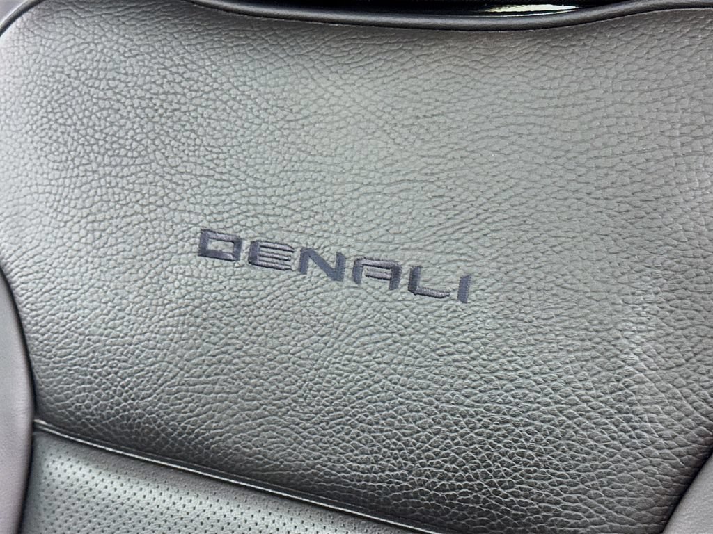 Used 2023 GMC Sierra 1500 Denali w/ Technology Package AWD/4WD image 21