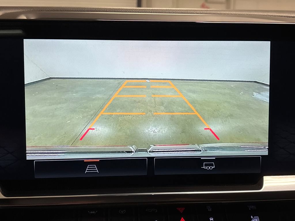 Used 2024 GMC Sierra 1500 Elevation image 42