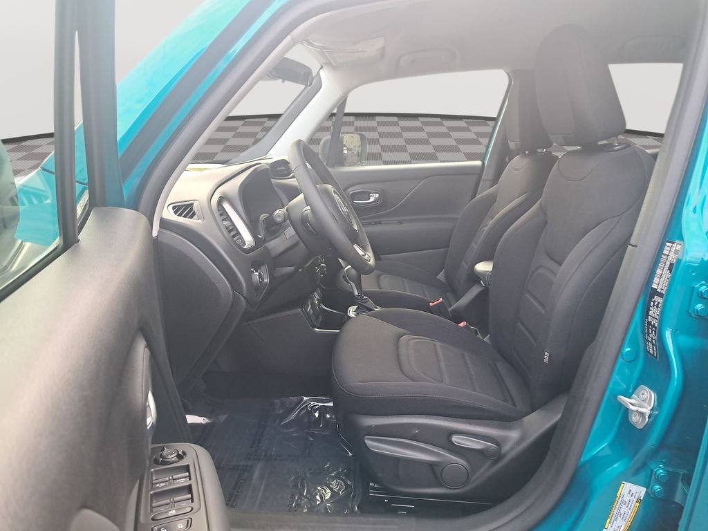 Used 2022 Jeep Renegade Latitude image 12