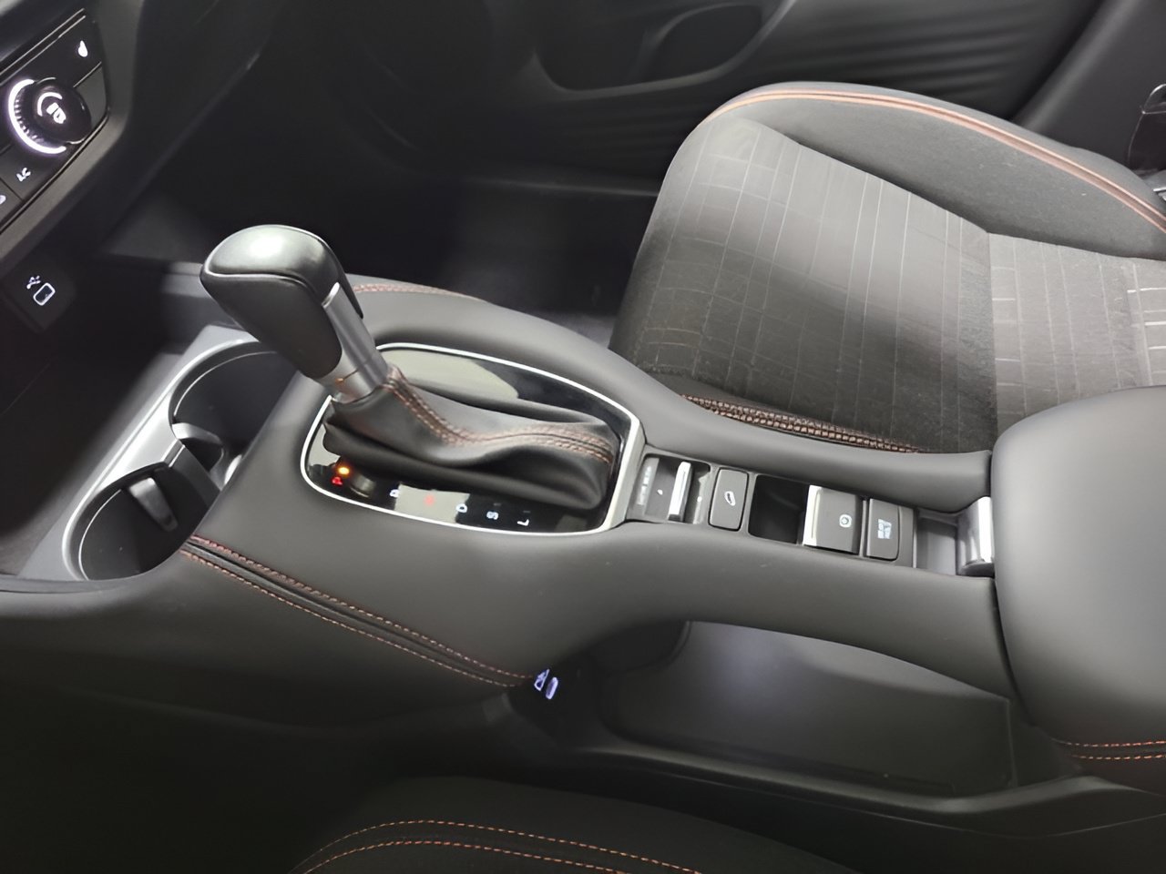 Certified 2024 Honda HR-V Sport image 29