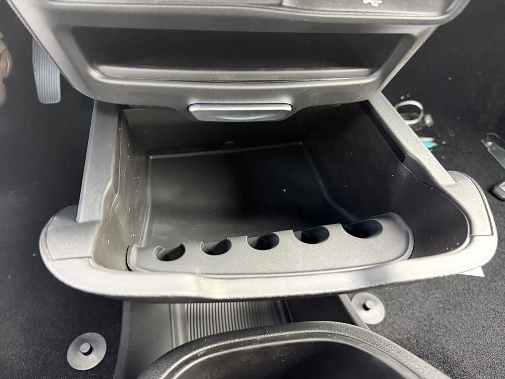 New 2026 Chrysler Voyager LX image 20