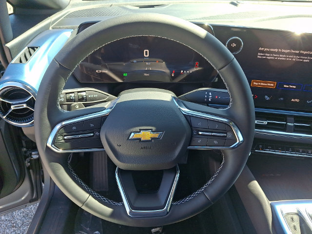 New 2026 Chevrolet Equinox EV LT AWD/4WD image 15