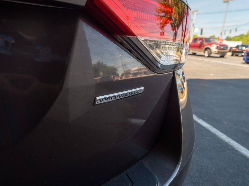 Used 2016 Honda Odyssey SE image 9