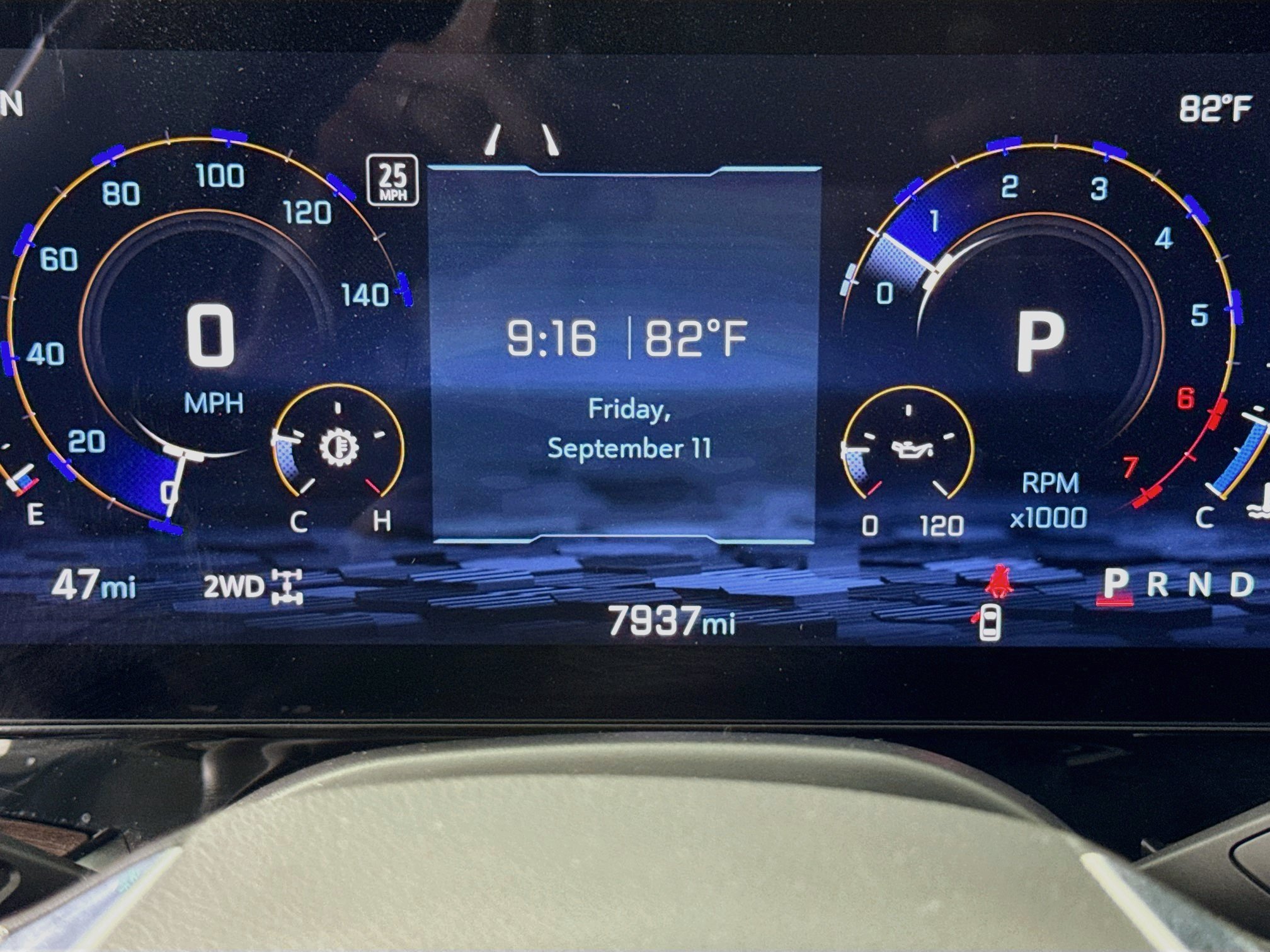 Used 2025 Chevrolet Suburban Premier AWD/4WD image 14