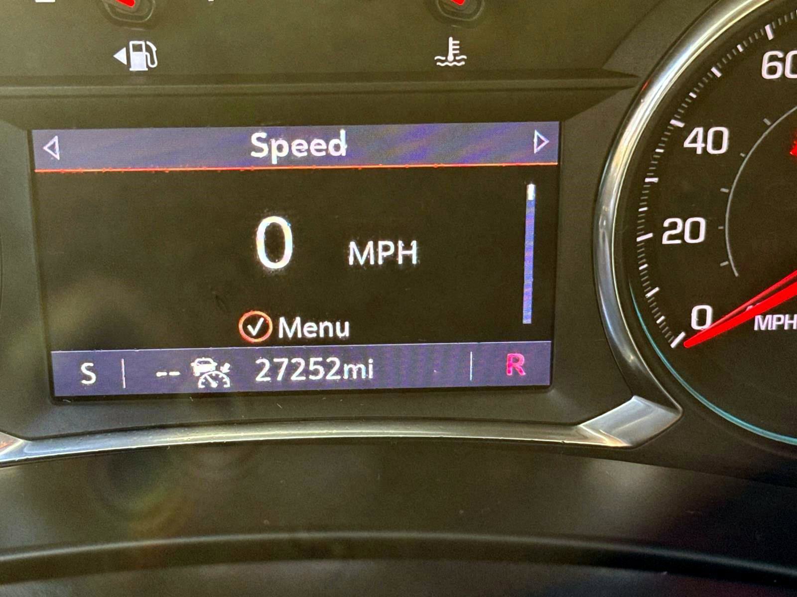 Certified 2022 Chevrolet Equinox RS w/ Infotainment Package image 24