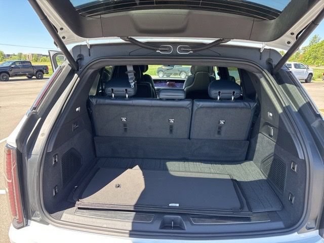 Used 2025 Cadillac Escalade IQ Luxury 2 w/ LPO, Premium Carpet Package AWD/4WD image 52