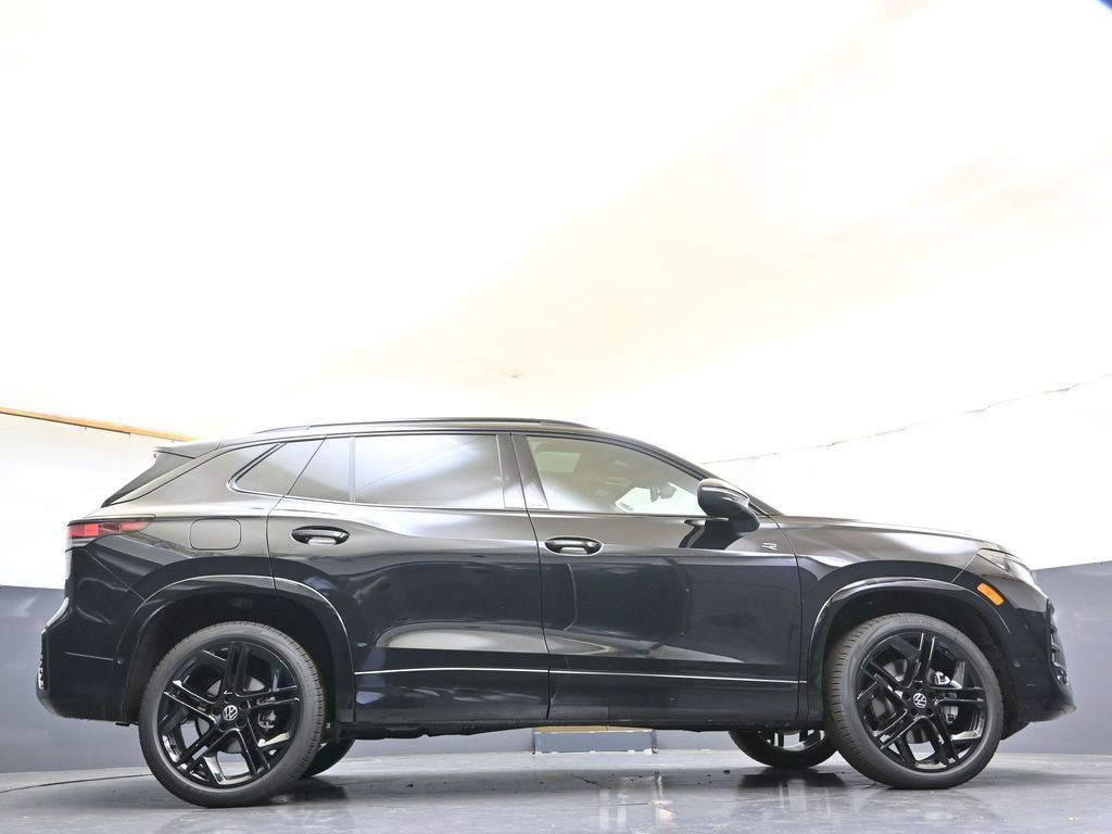 New 2026 Volkswagen Tiguan SE R-Line image 40