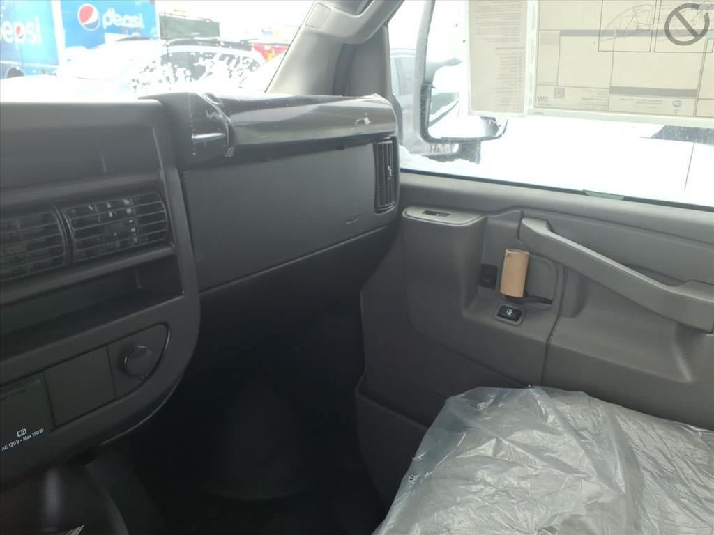 New 2024 Chevrolet Express 3500 w/ Power Convenience Package RWD image 27
