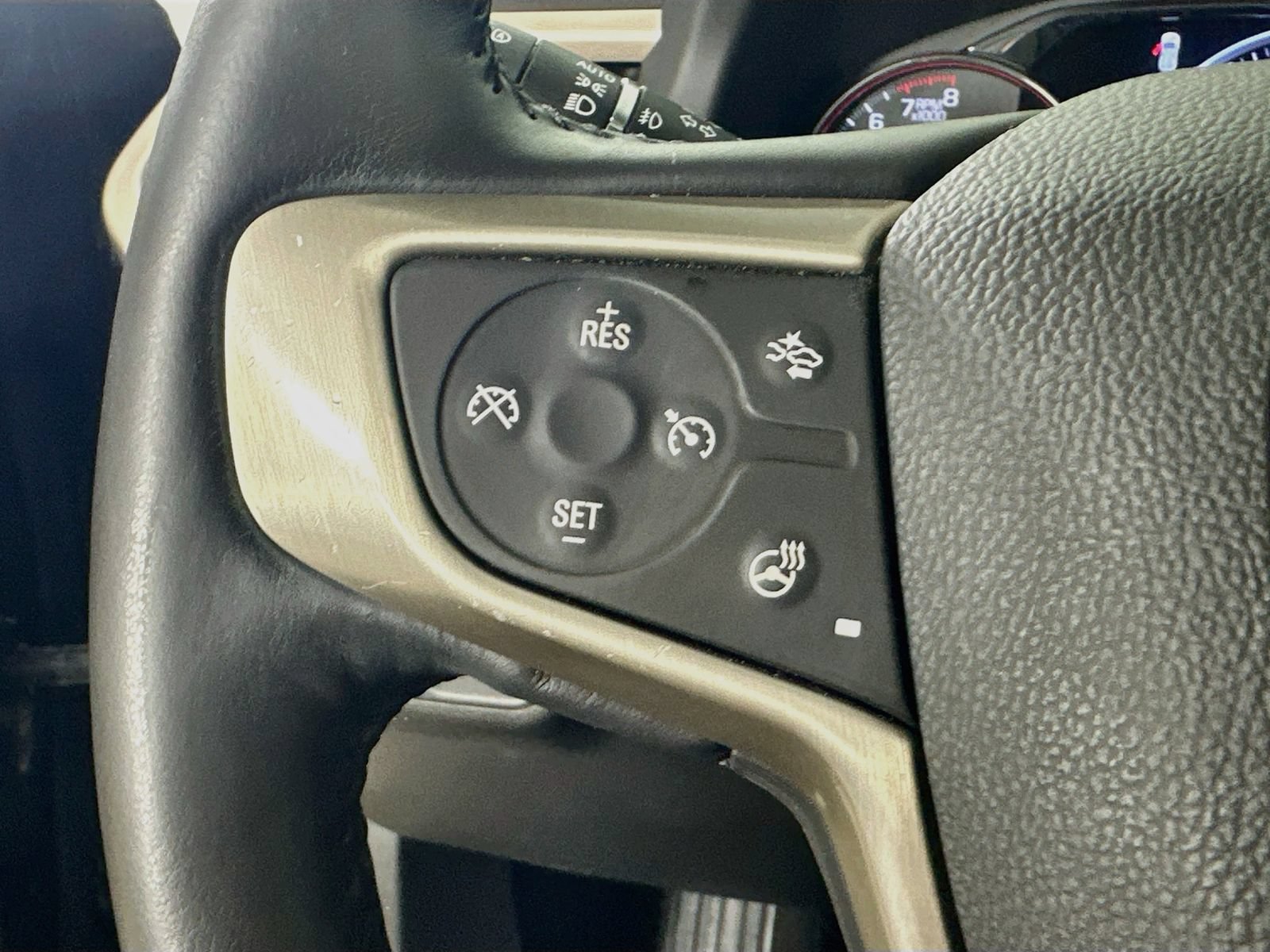 Used 2020 GMC Acadia Denali FWD image 18