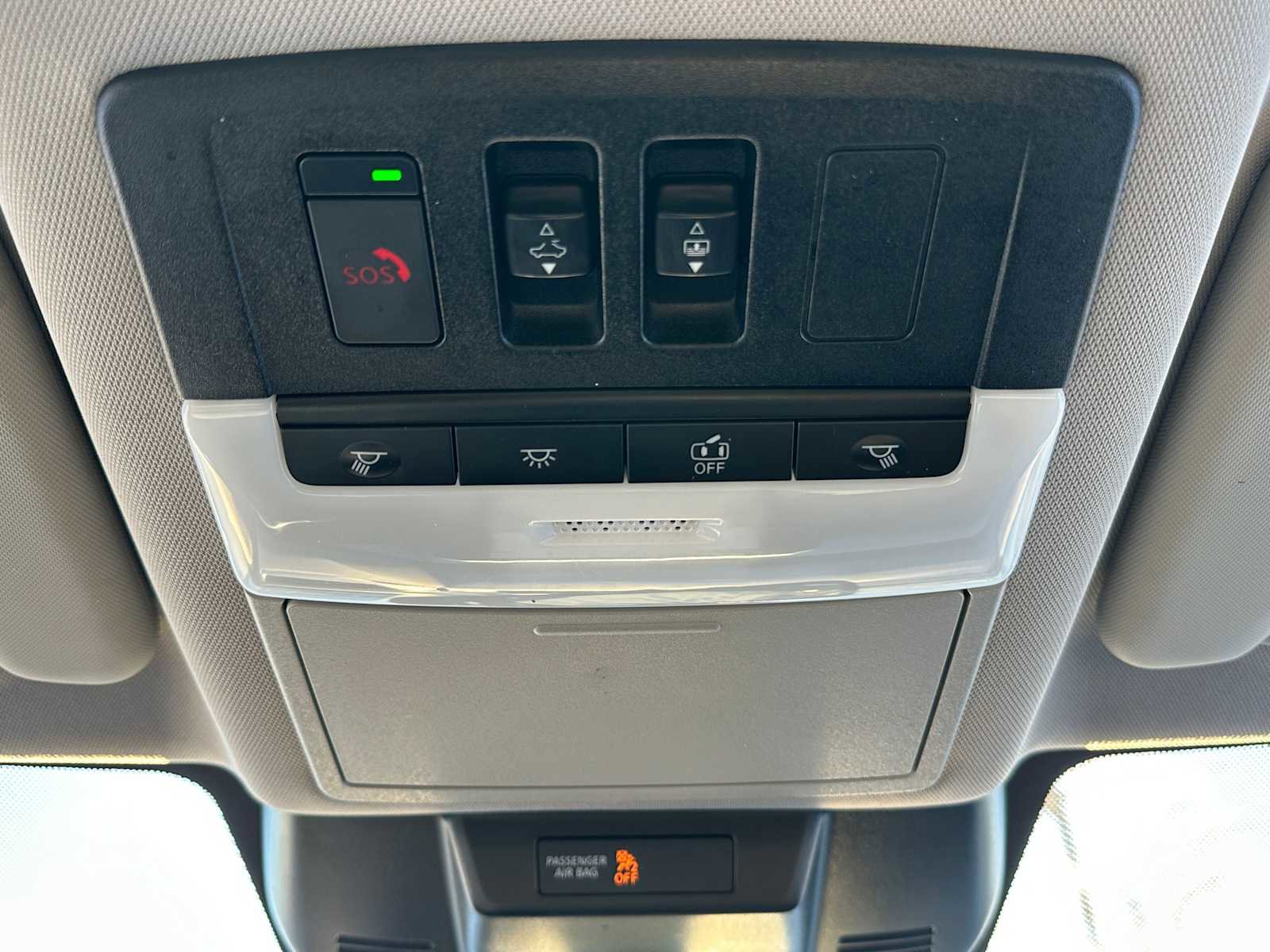 Used 2021 Nissan Rogue Platinum image 31