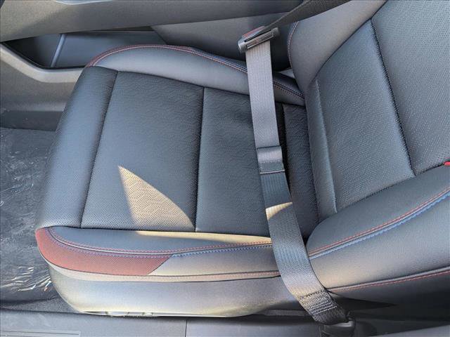 Used 2026 Chevrolet Equinox RS w/ Convenience Package III image 4