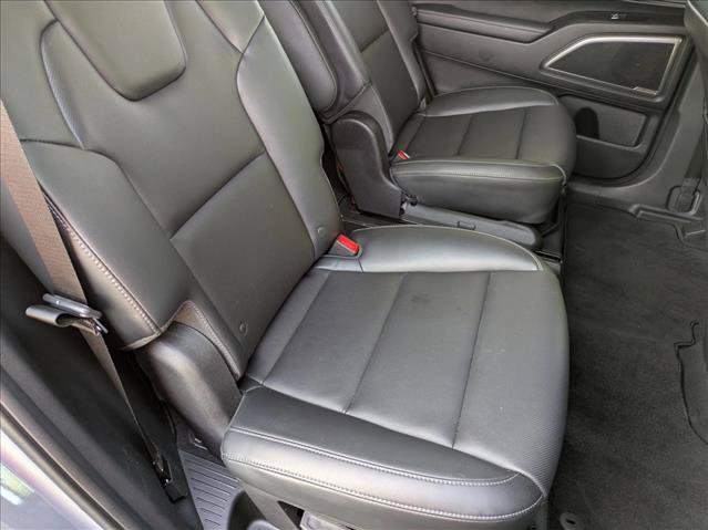 Used 2024 Kia Telluride S FWD image 19