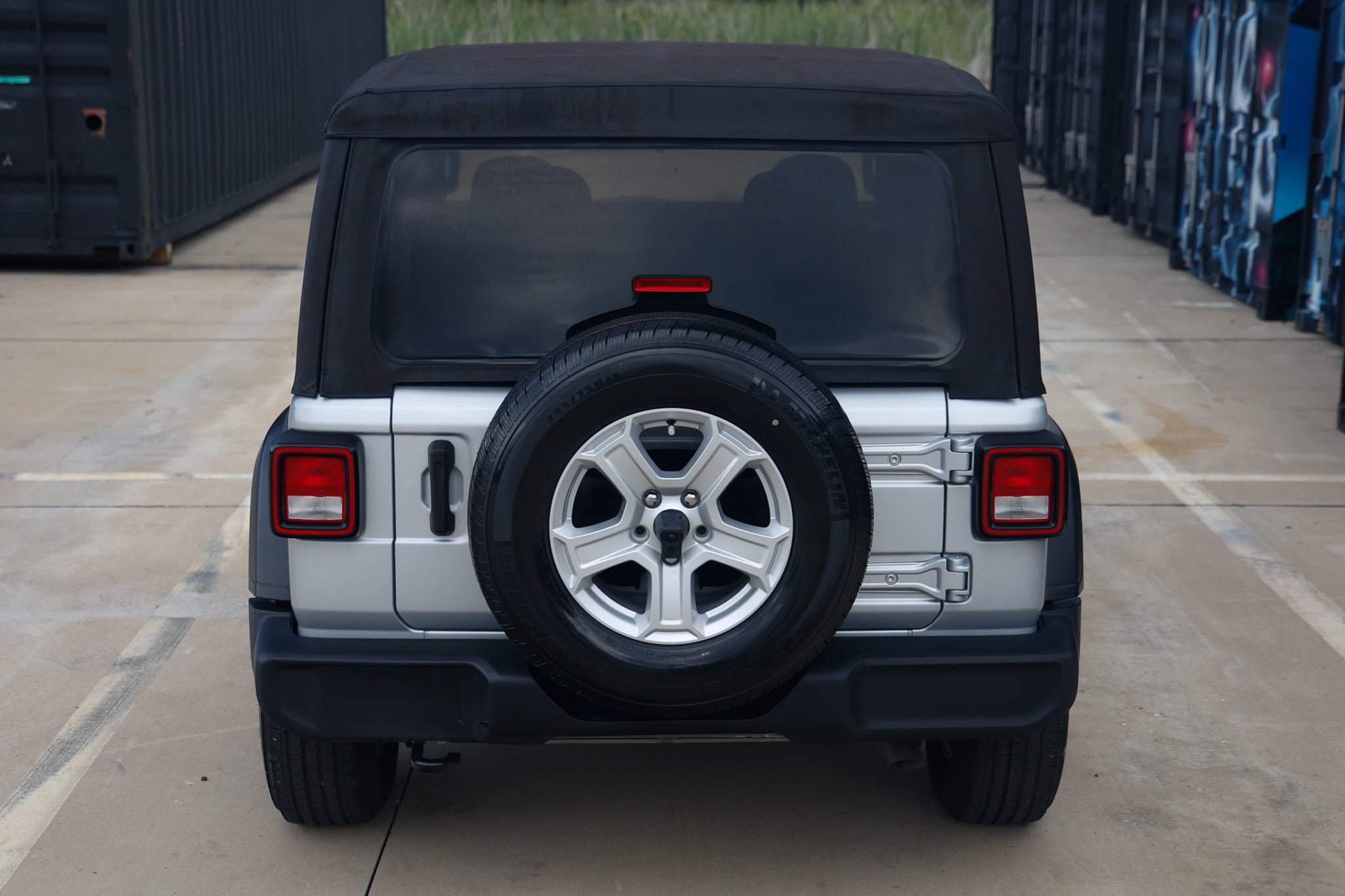 Used 2022 Jeep Wrangler Sport AWD/4WD image 13
