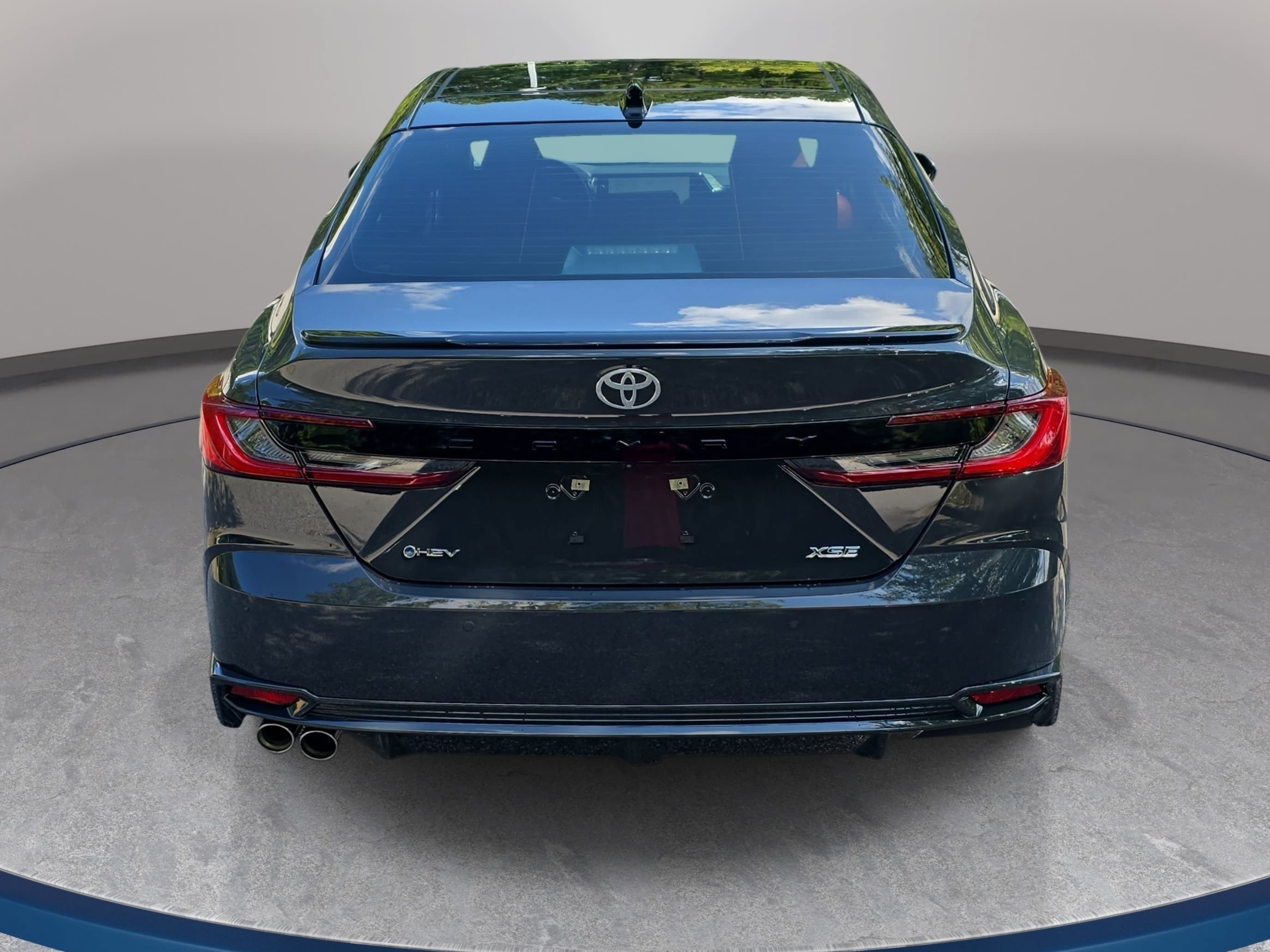 Used 2025 Toyota Camry XSE w/ Premium Plus Package FWD image 6