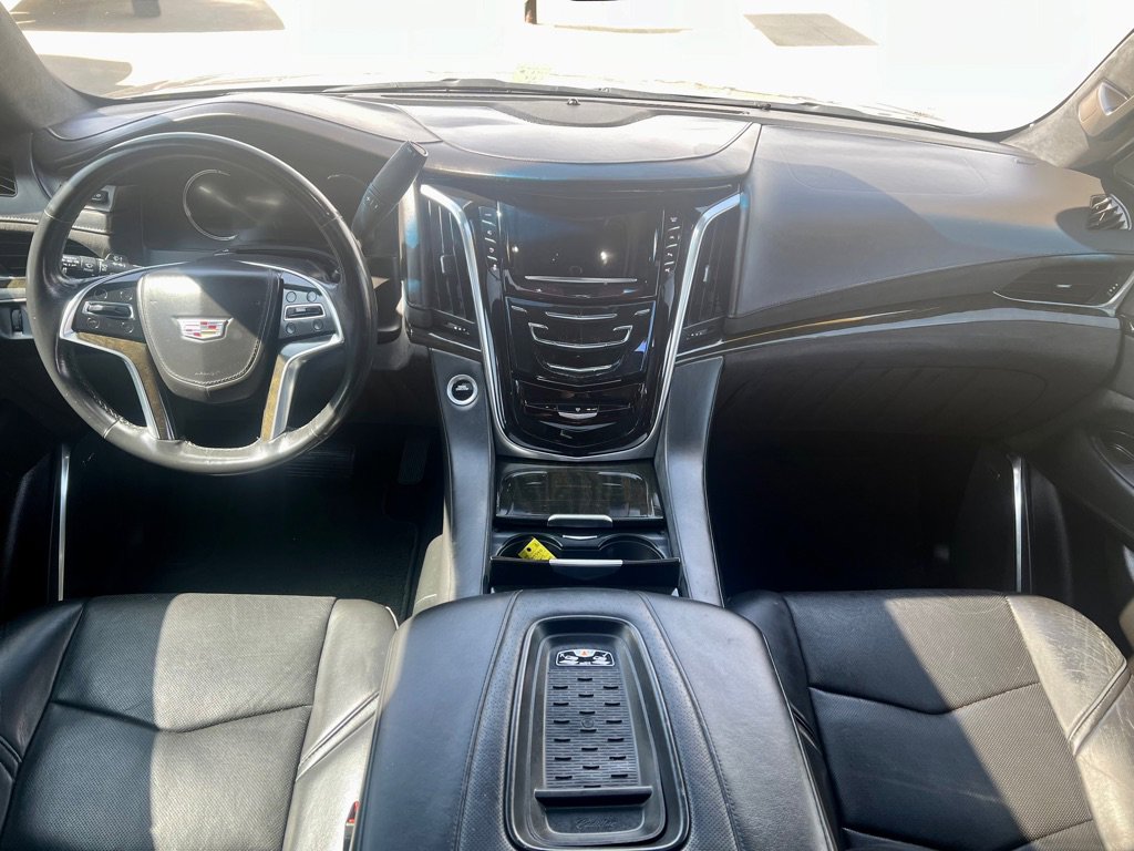 Used 2017 Cadillac Escalade ESV Platinum image 22