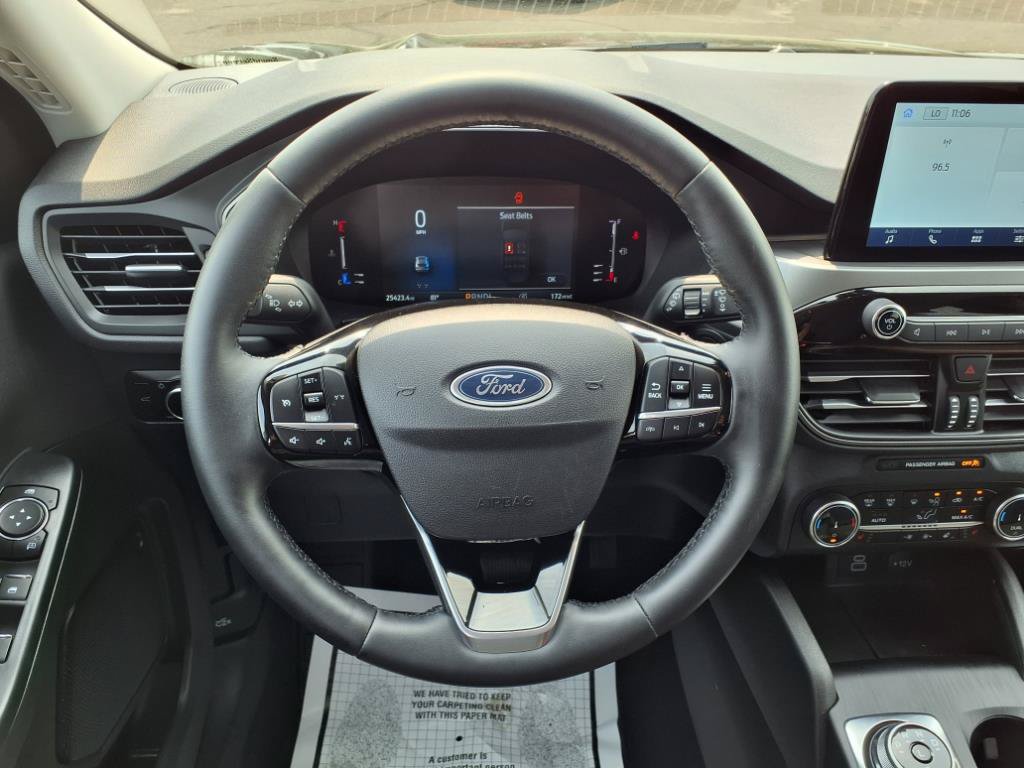 Used 2024 Ford Escape Active AWD/4WD image 14