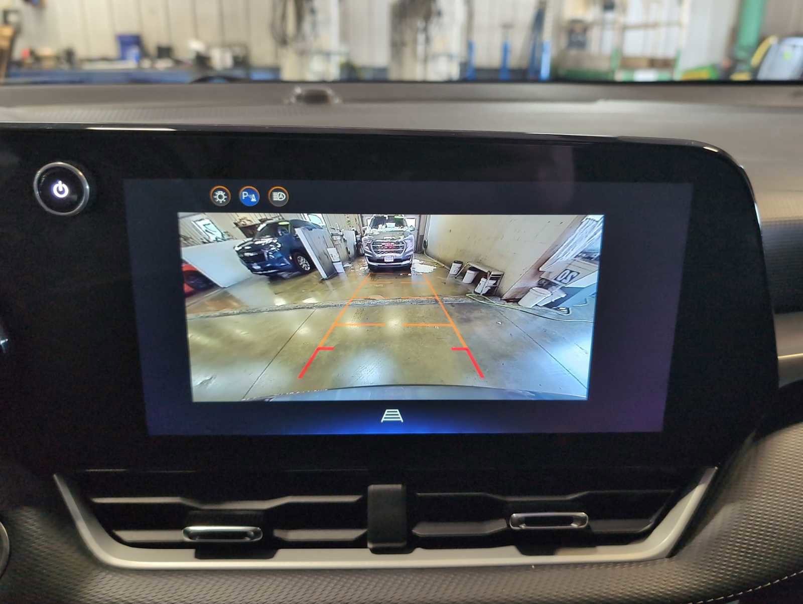 Used 2025 Chevrolet Equinox LT image 14