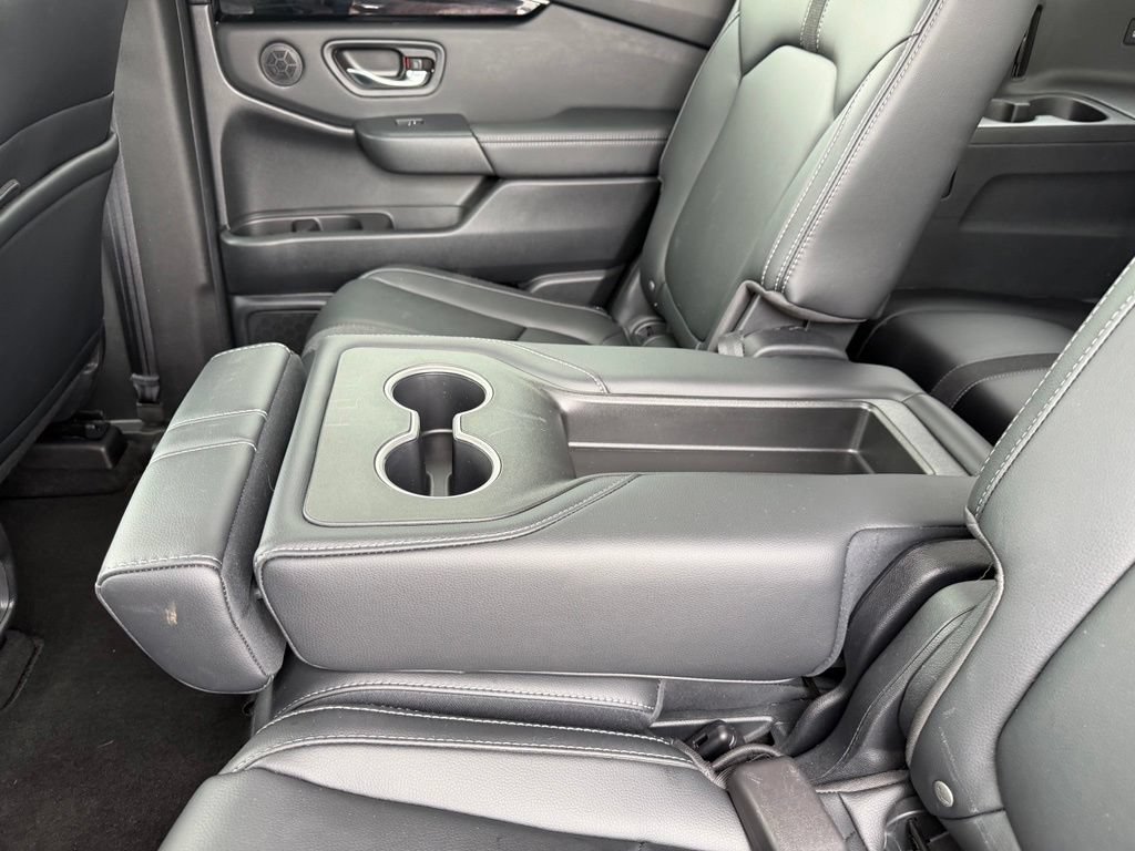 Used 2023 Honda Pilot Touring image 21