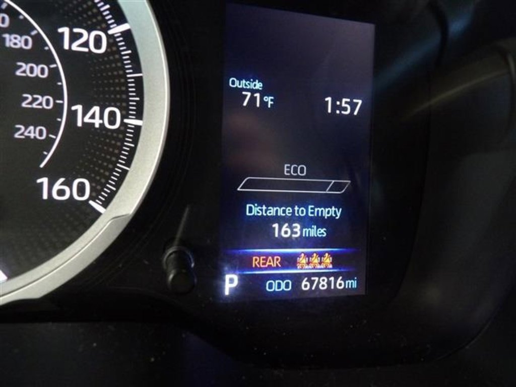 Used 2022 Toyota Corolla LE image 30