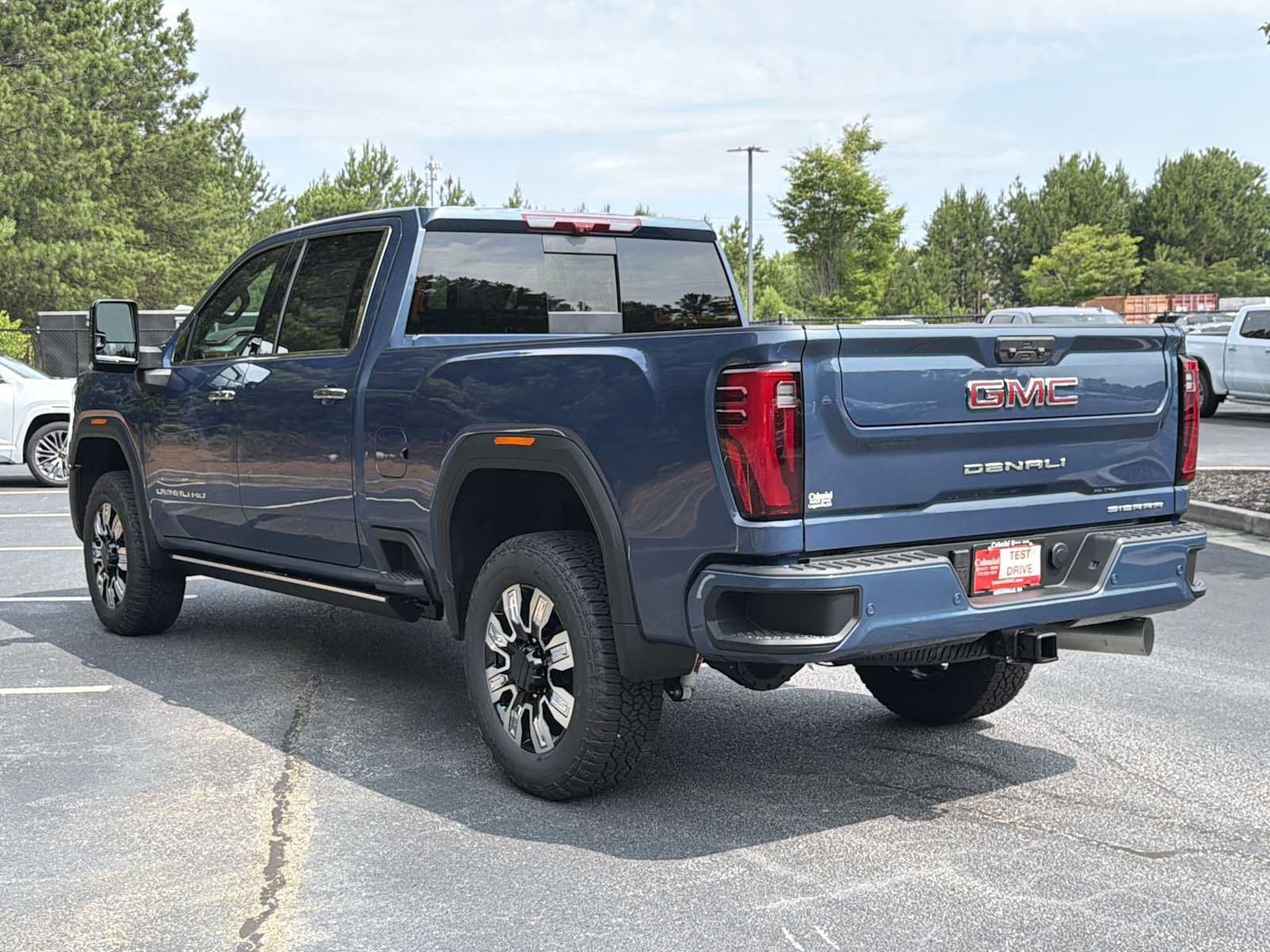 New 2026 GMC Sierra 2500 Denali w/ Denali Reserve Package AWD/4WD image 30
