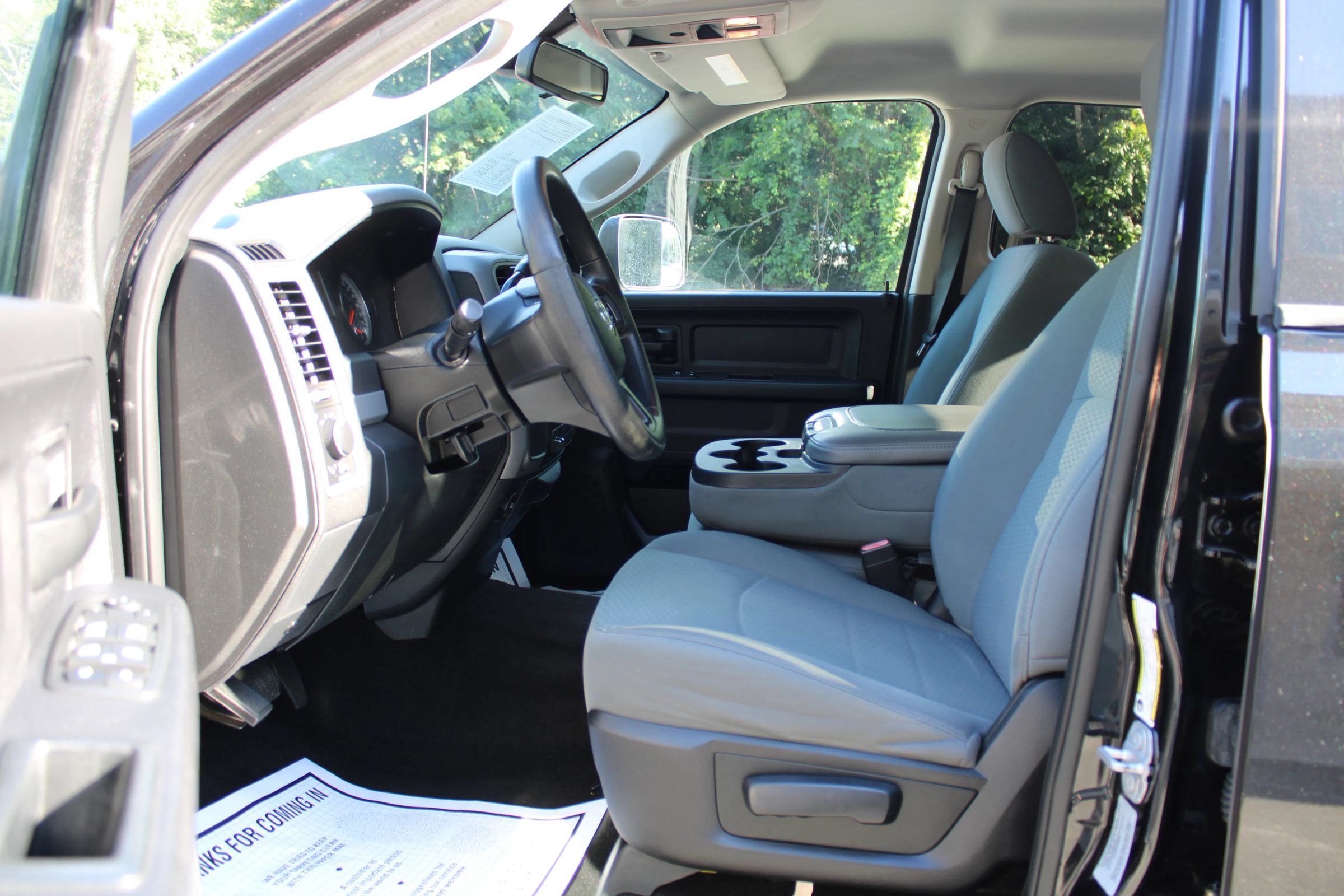 Used 2016 RAM 3500 Tradesman w/ Chrome Appearance Group RWD image 23