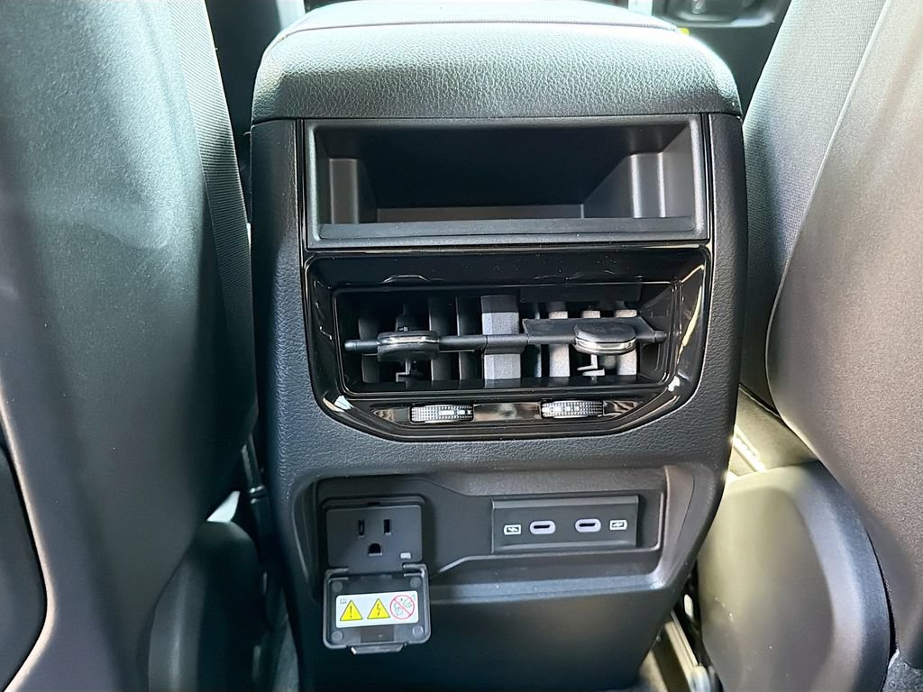 New 2026 Jeep Grand Cherokee Altitude AWD/4WD image 20