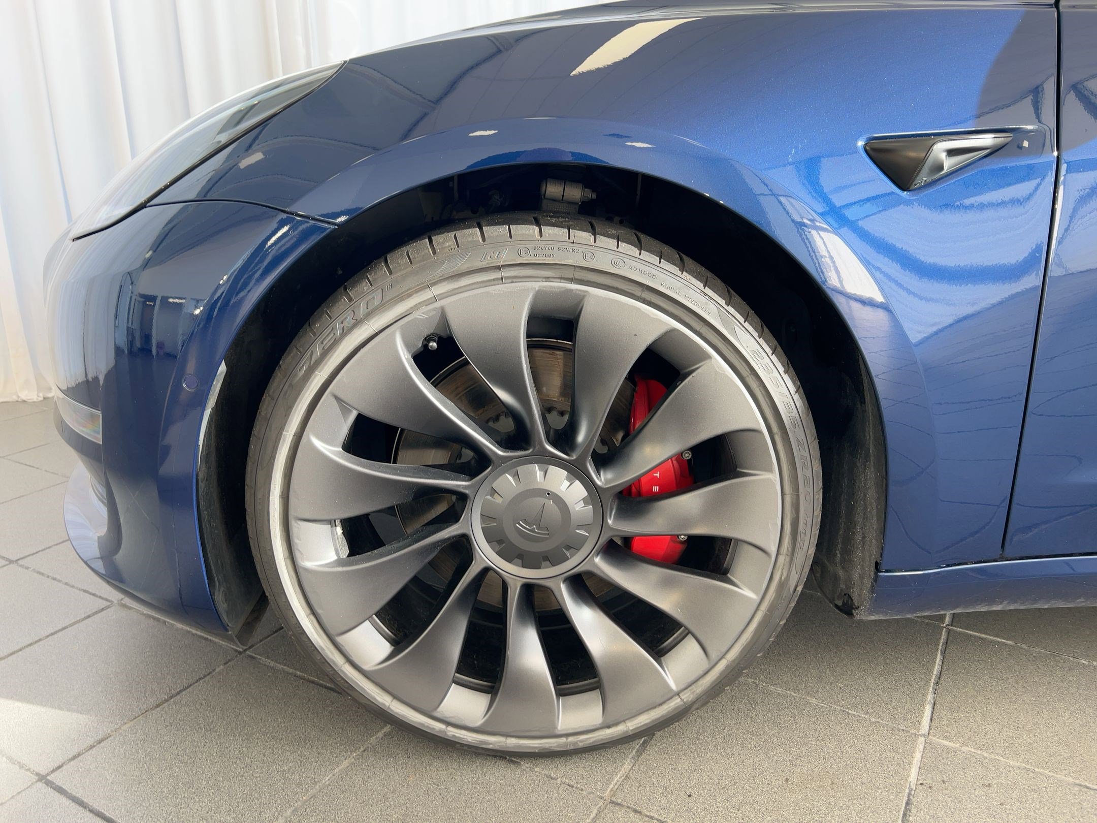 Used 2022 Tesla Model 3 Performance image 11