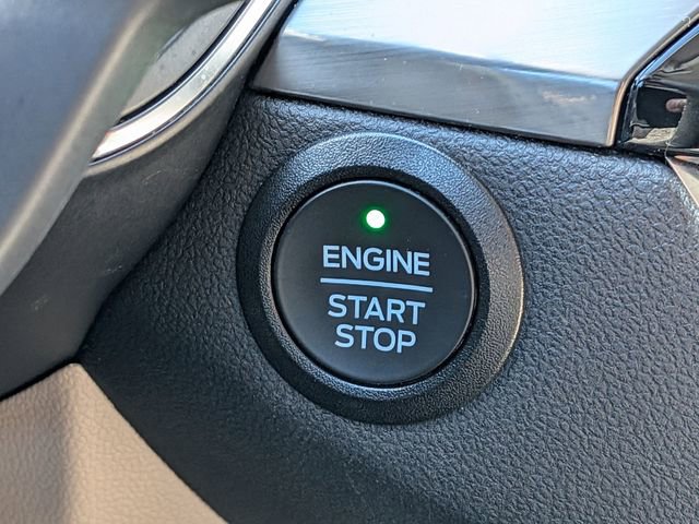 Used 2021 Ford Escape Titanium image 18