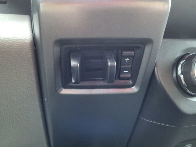 Used 2021 Ford F350 XLT w/ FX4 Off-Road Package image 19